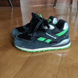 Boys Reebok size 7